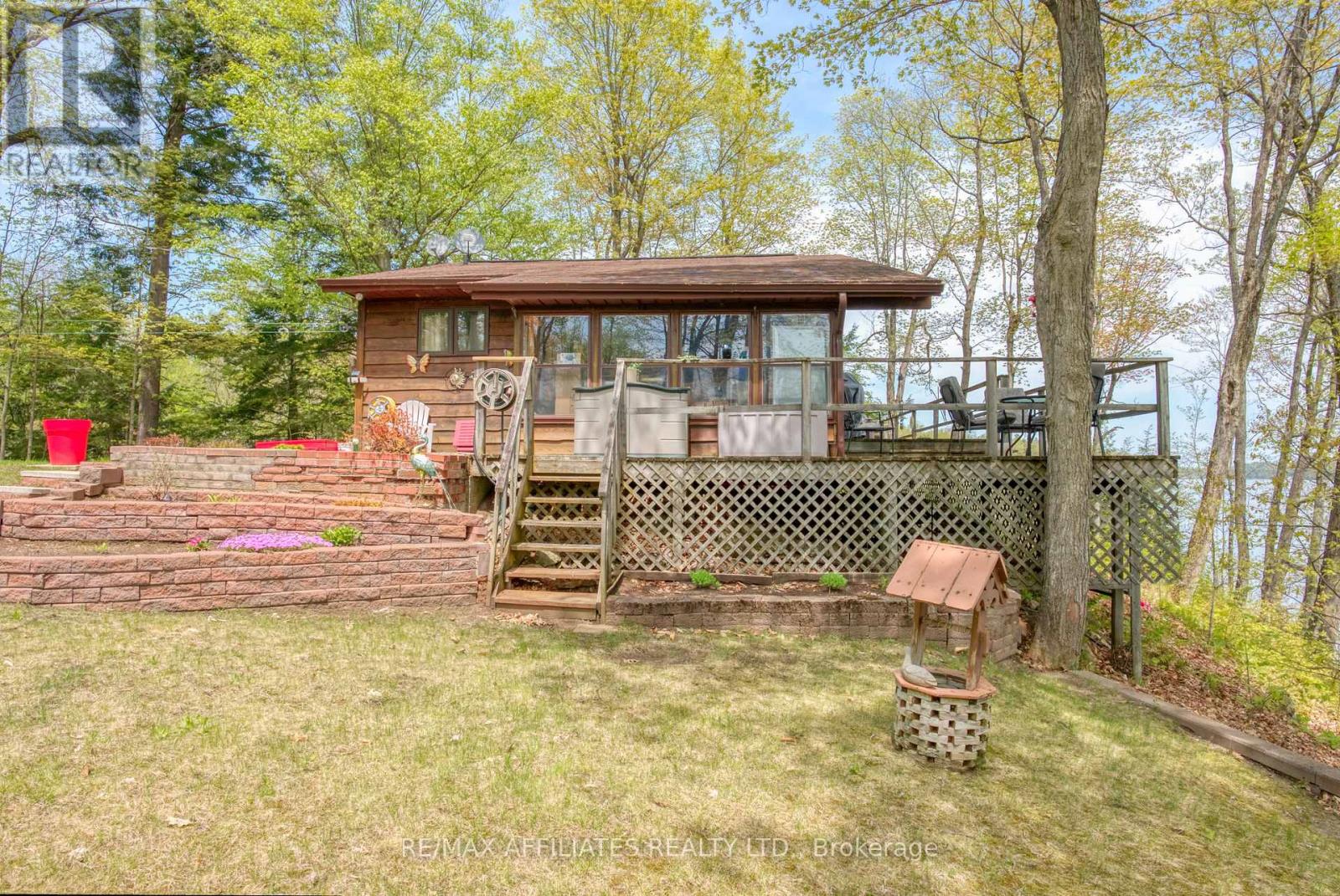 Photo 5 of 787 Sherbrooke Drive E, Frontenac ON