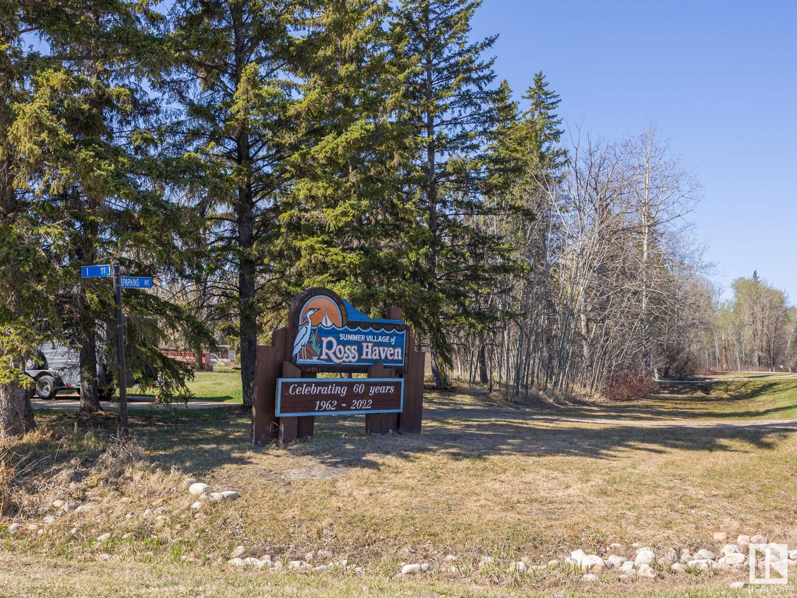 Photo 1 of 304 3rd Street, Rural Lac Ste Anne County AB