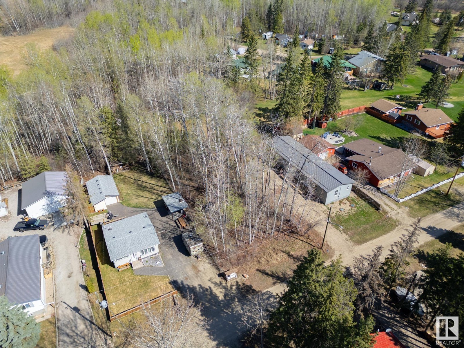 Photo 7 of 304 3rd Street, Rural Lac Ste Anne County AB