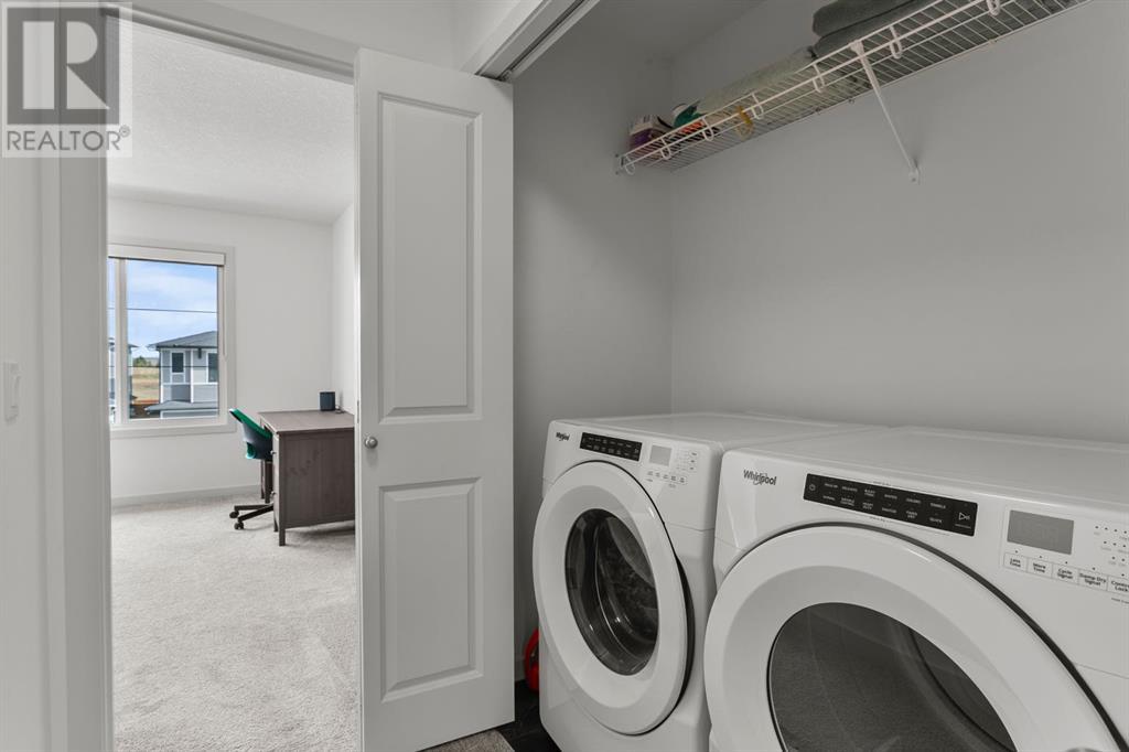 385 Fireside Way, Cochrane