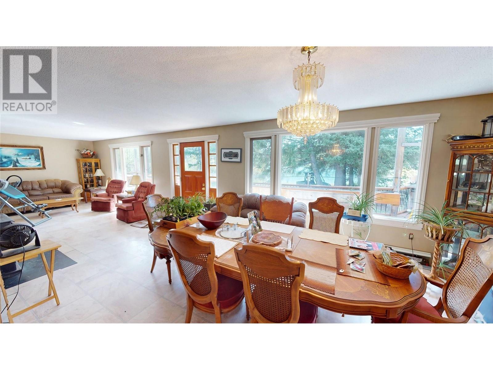  2325 Wardner Fort Steele Road, Fort Steele