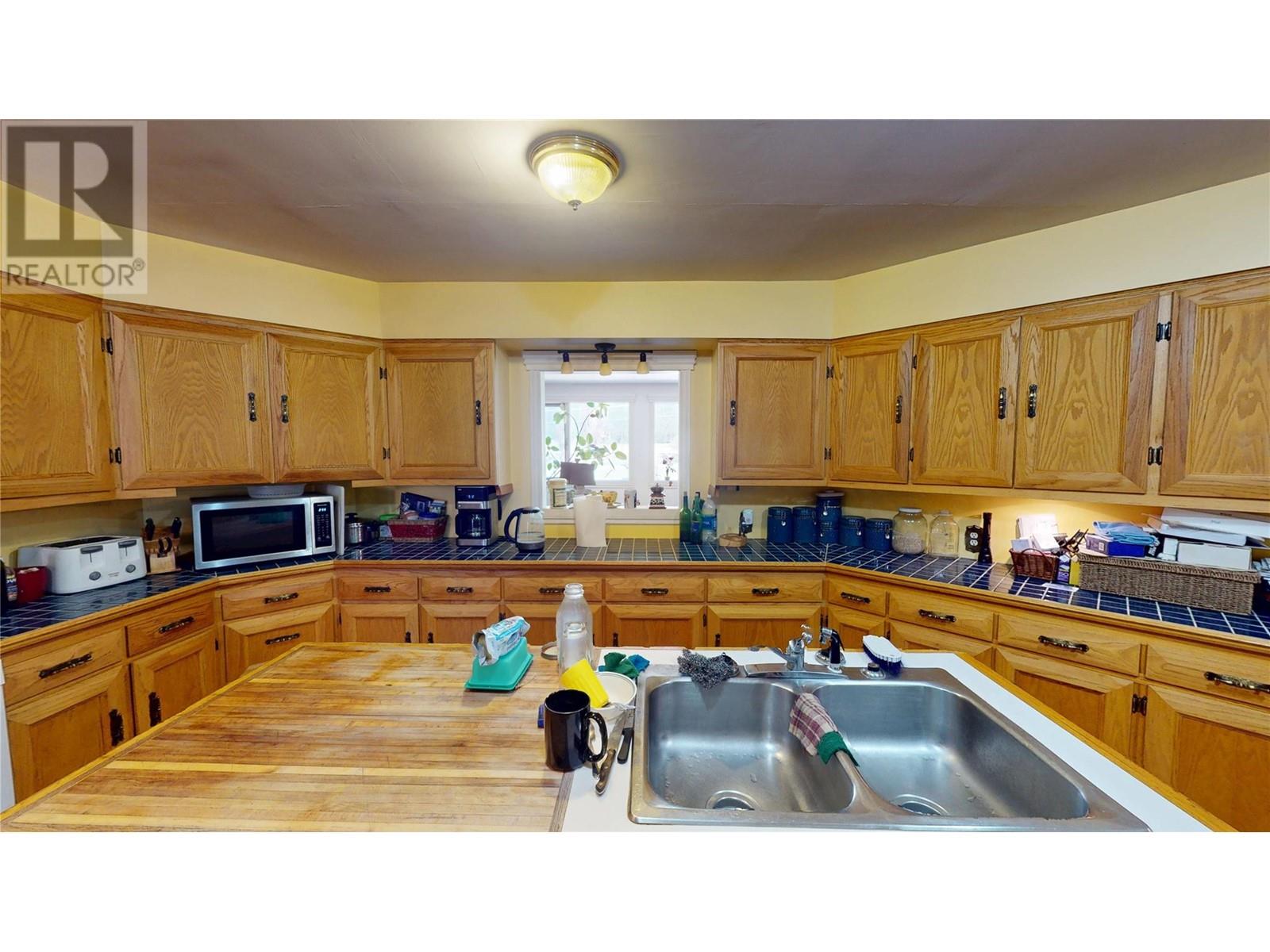 2325 Wardner Fort Steele Road - 16