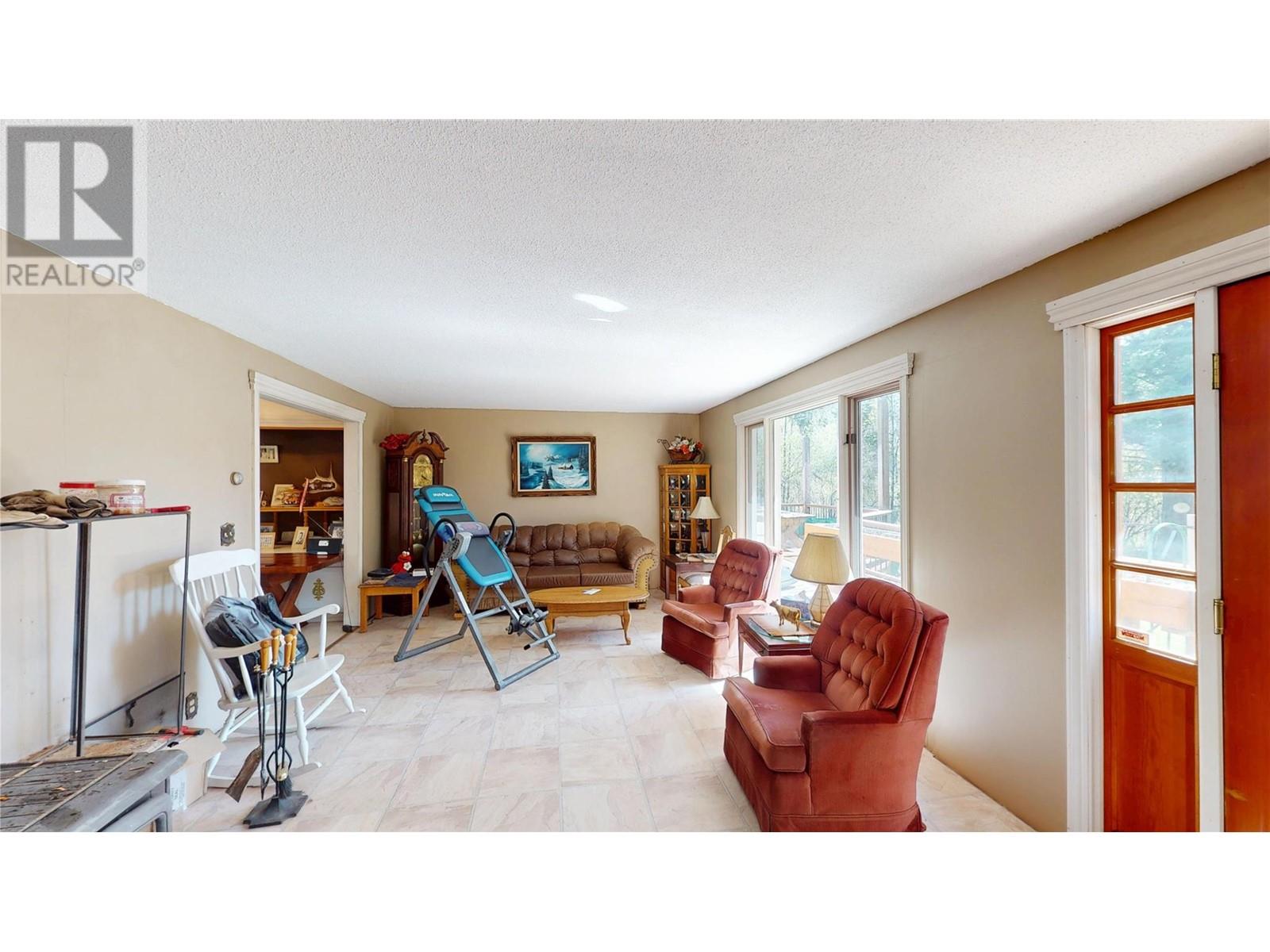 2325 Wardner Fort Steele Road - 22