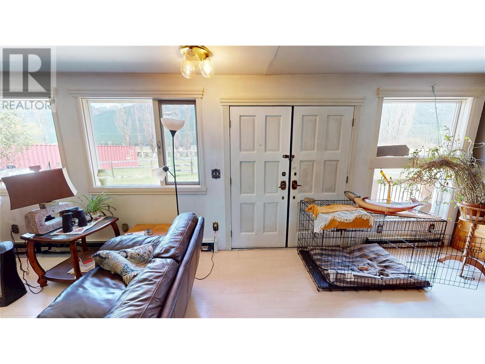  2325 Wardner Fort Steele Road, Fort Steele