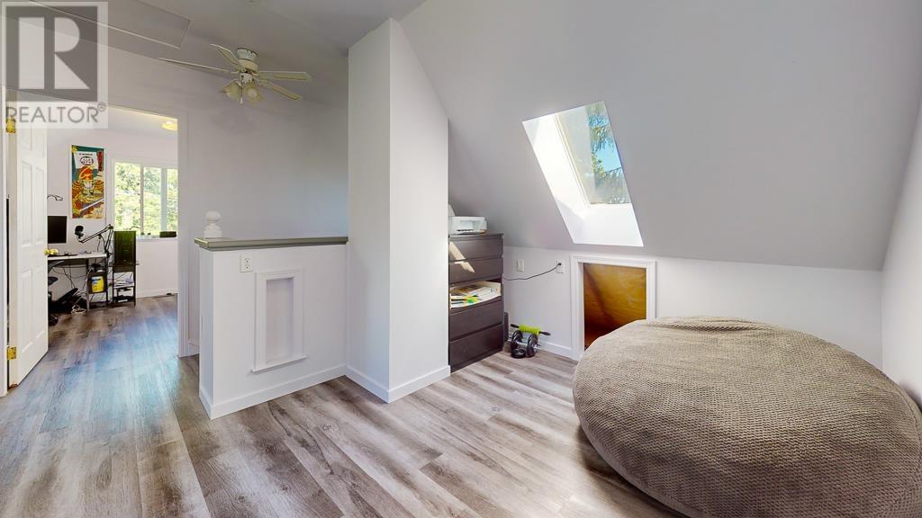 1502 SMITH ROAD, Gibsons