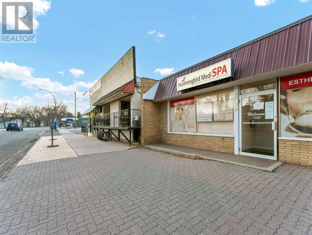 Photo 3 of 24 3 Street Ne, Medicine Hat AB