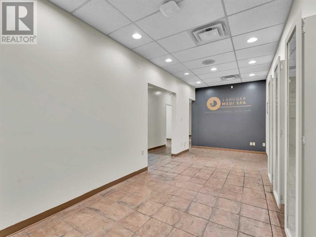 Photo 7 of 24 3 Street Ne, Medicine Hat AB