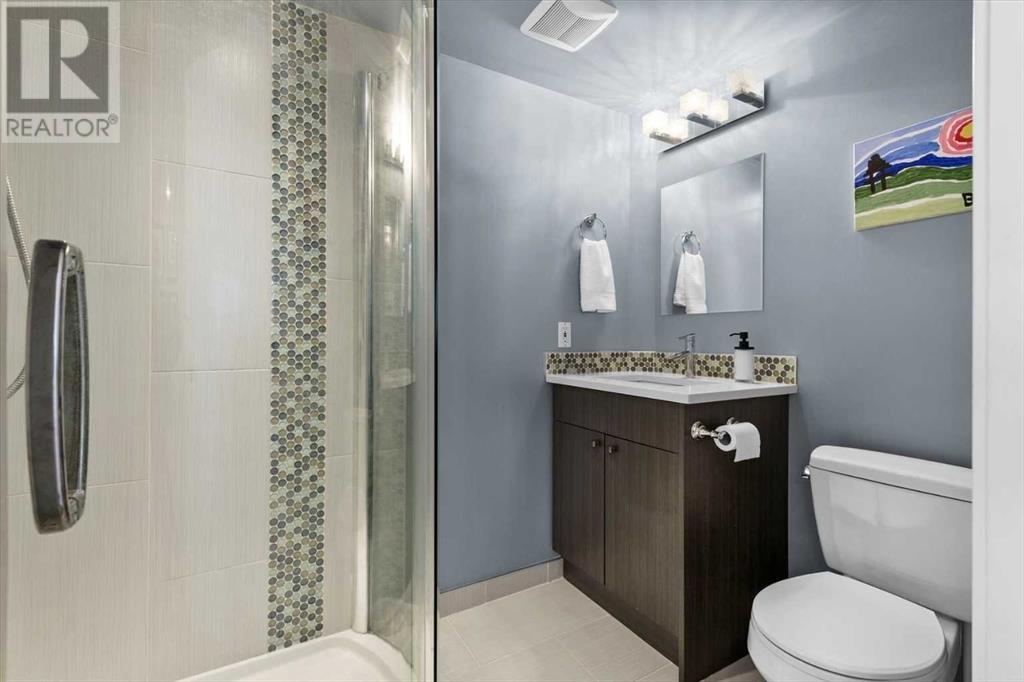 Single Family House 4 Level for Sale in  Hidden Hills Road NW Hidden Valley Calgary 