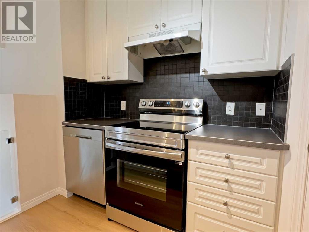 Single Family House for Sale in  Tuscany Valley Rise NW Tuscany Calgary 