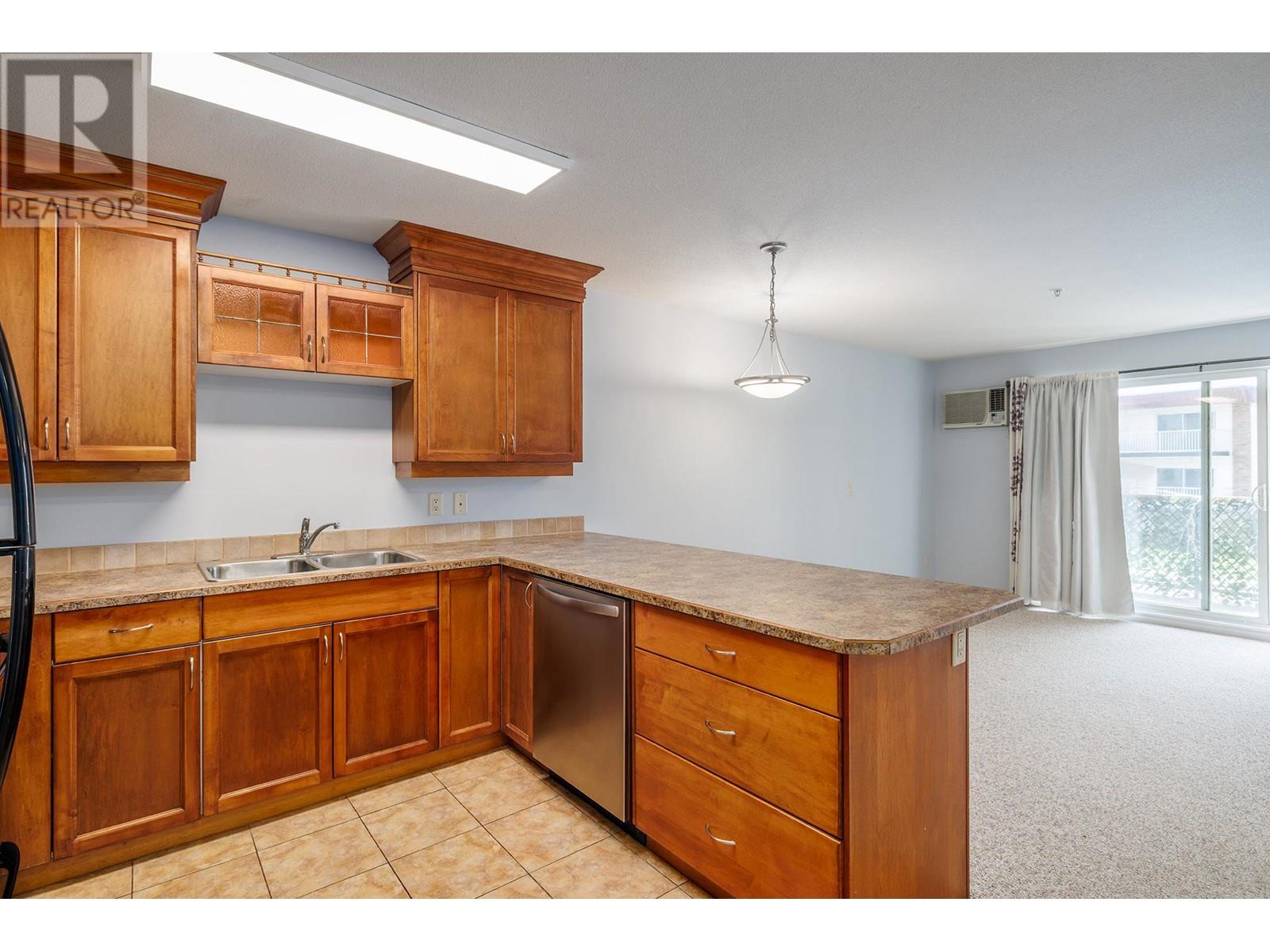 108 1965 Pandosy Street, Kelowna