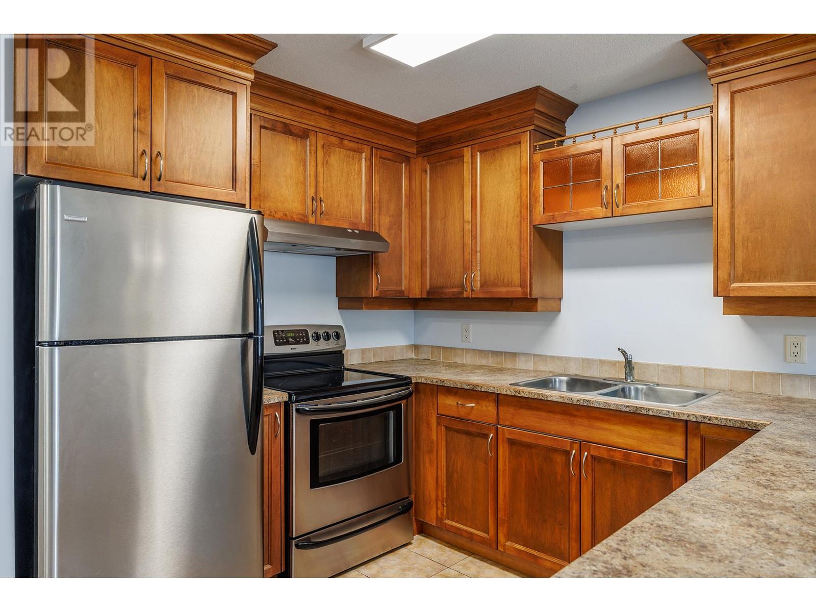 108 1965 Pandosy Street, Kelowna