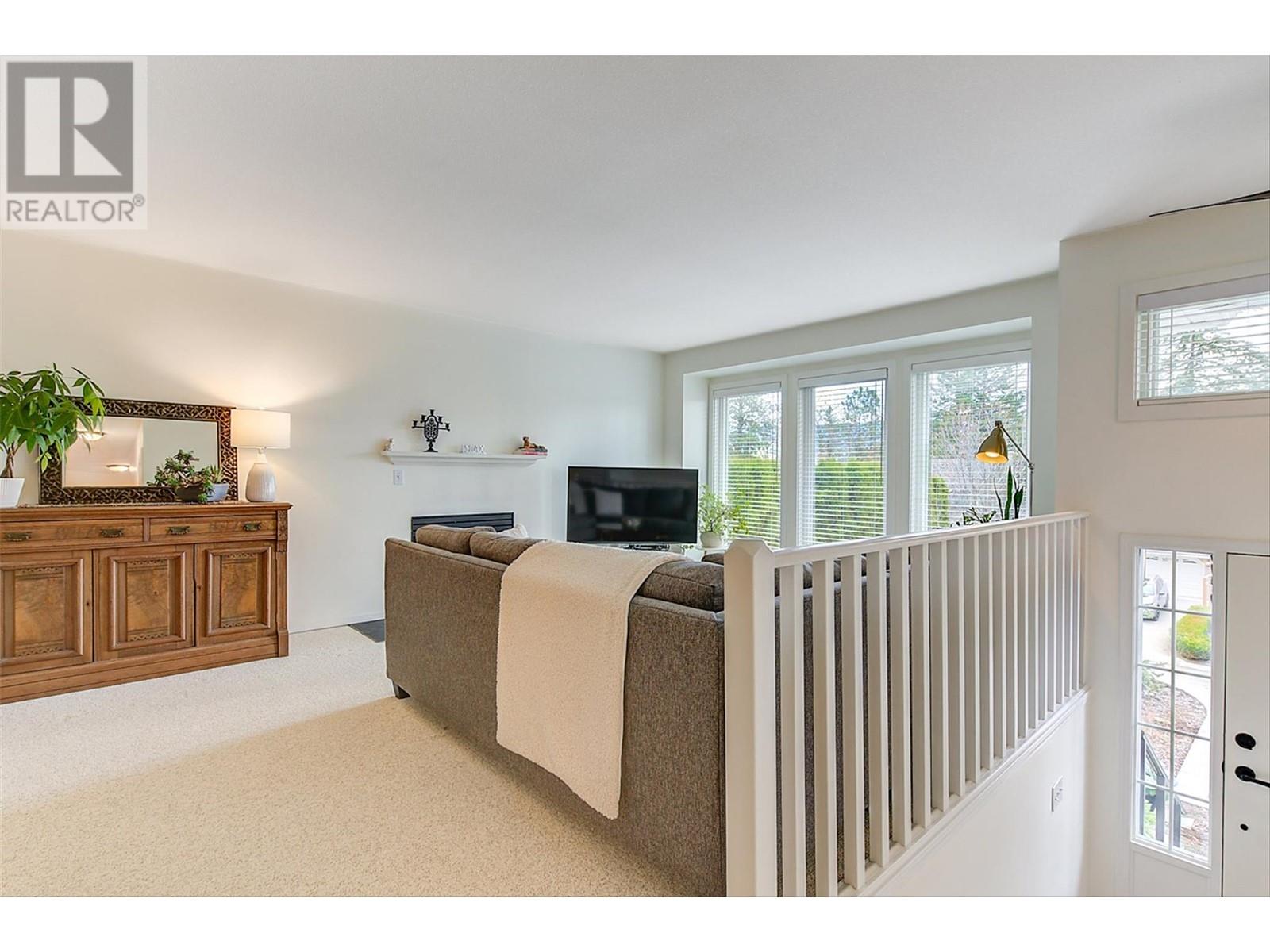  694 Cassiar Road, Kelowna