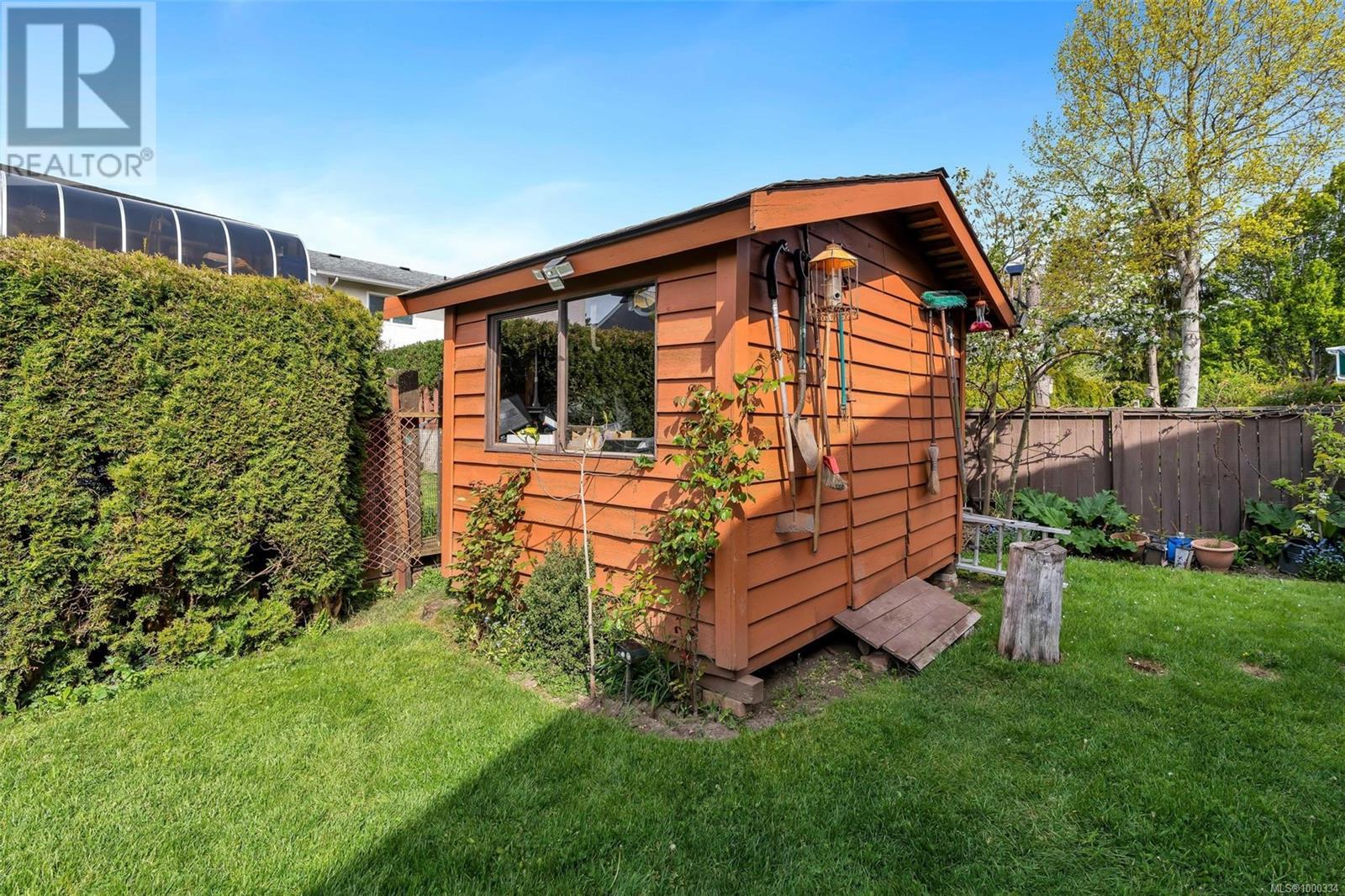  4370 Paramont Place, Saanich