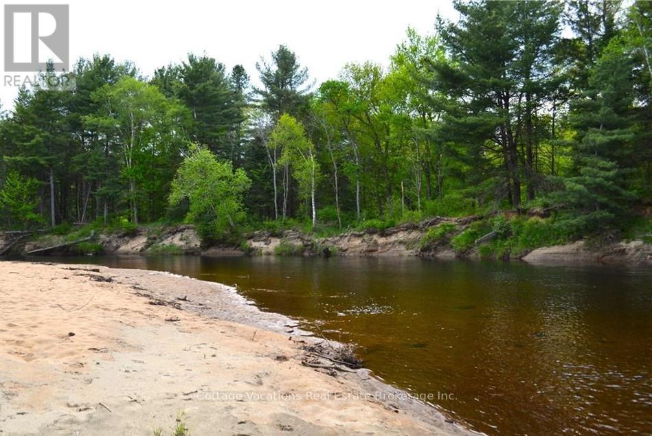 Photo 10 of 341 Old North Road, Huntsville ON