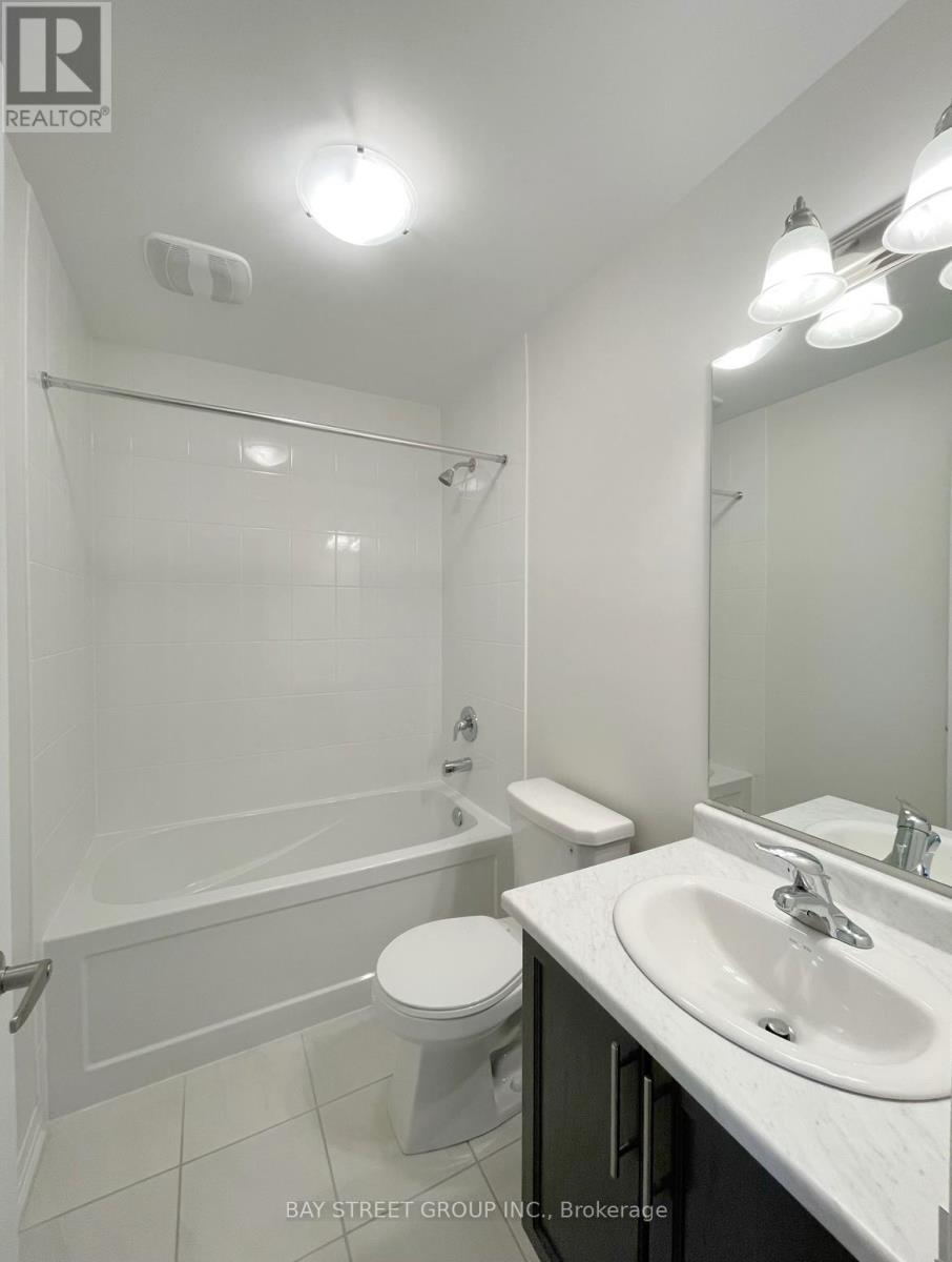 Photo 13 of 32 Sissons Way, Markham ON