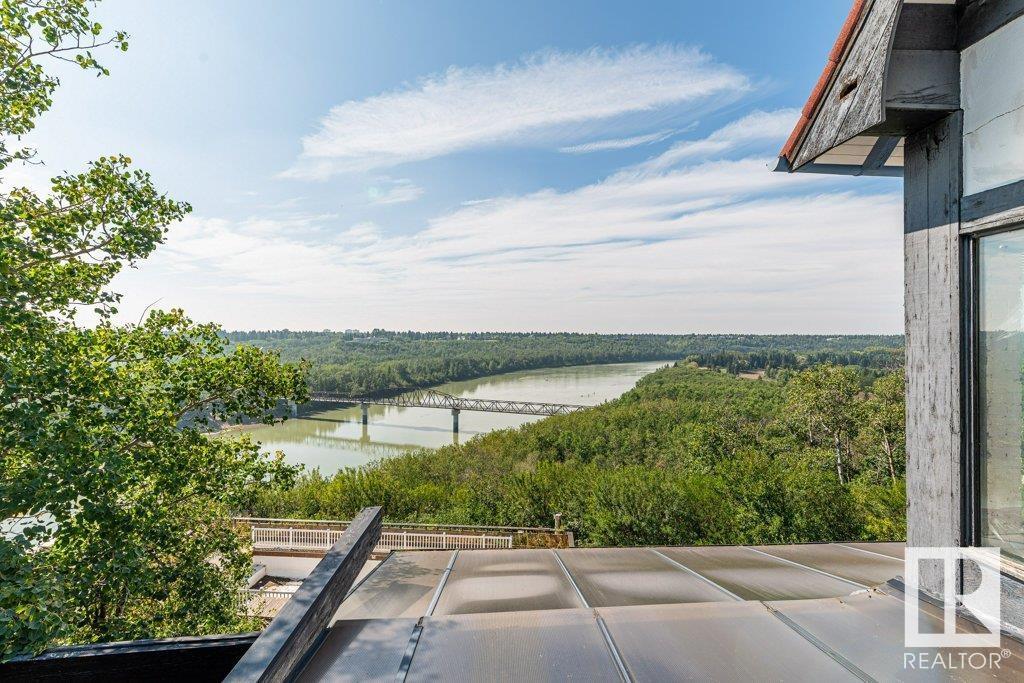 Photo 15 of 8638 Saskatchewan Dr Nw, Edmonton AB