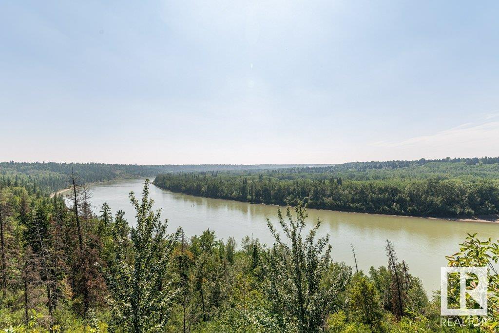 Photo 27 of 8638 Saskatchewan Dr Nw, Edmonton AB