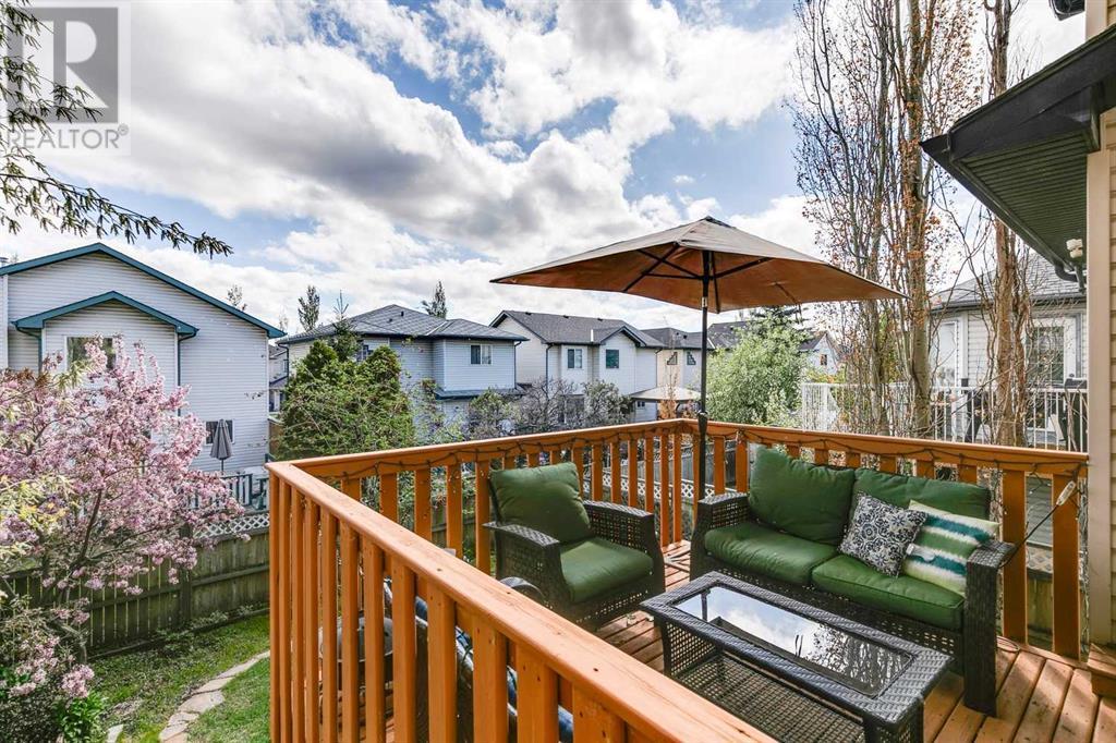 Single Family House for Sale in  Douglas Ridge Circle SE Douglasdale/Glen Calgary 