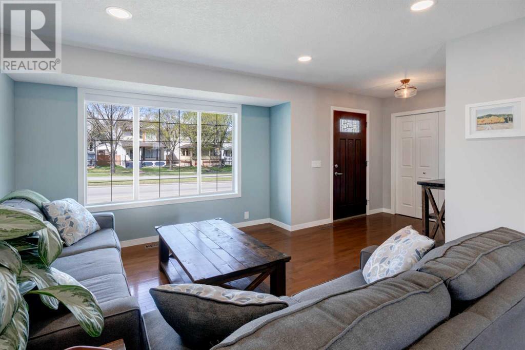 Single Family House for Sale in  Hidden Valley Link NW Hidden Valley Calgary 