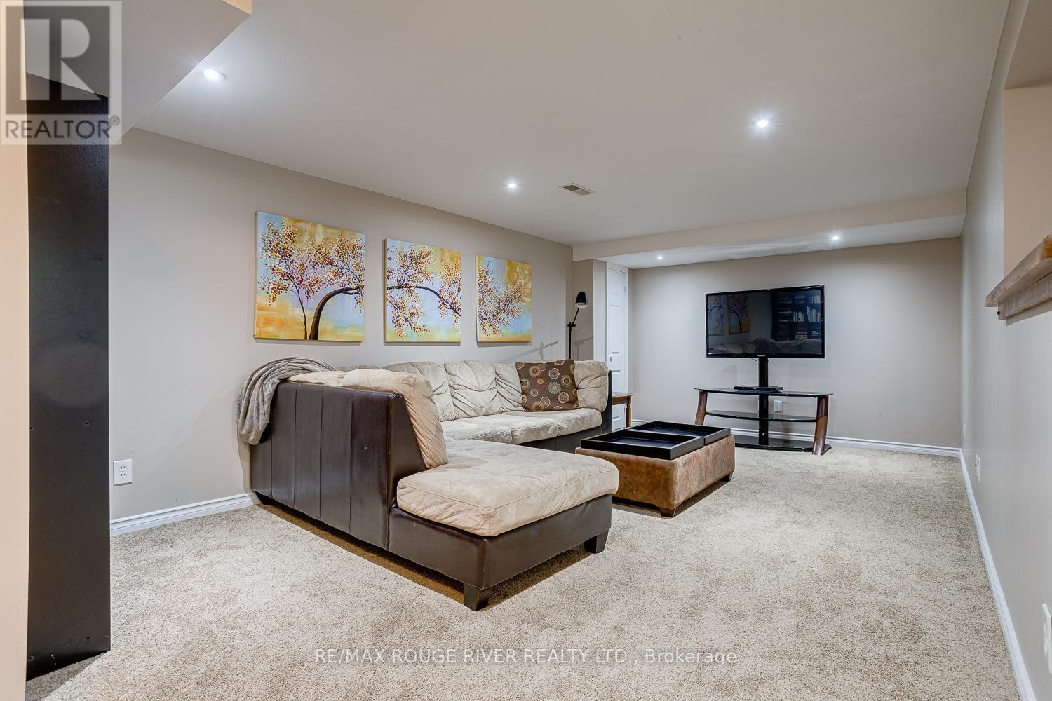 Photo 34 of 10 Lakeview Heights, Brighton ON
