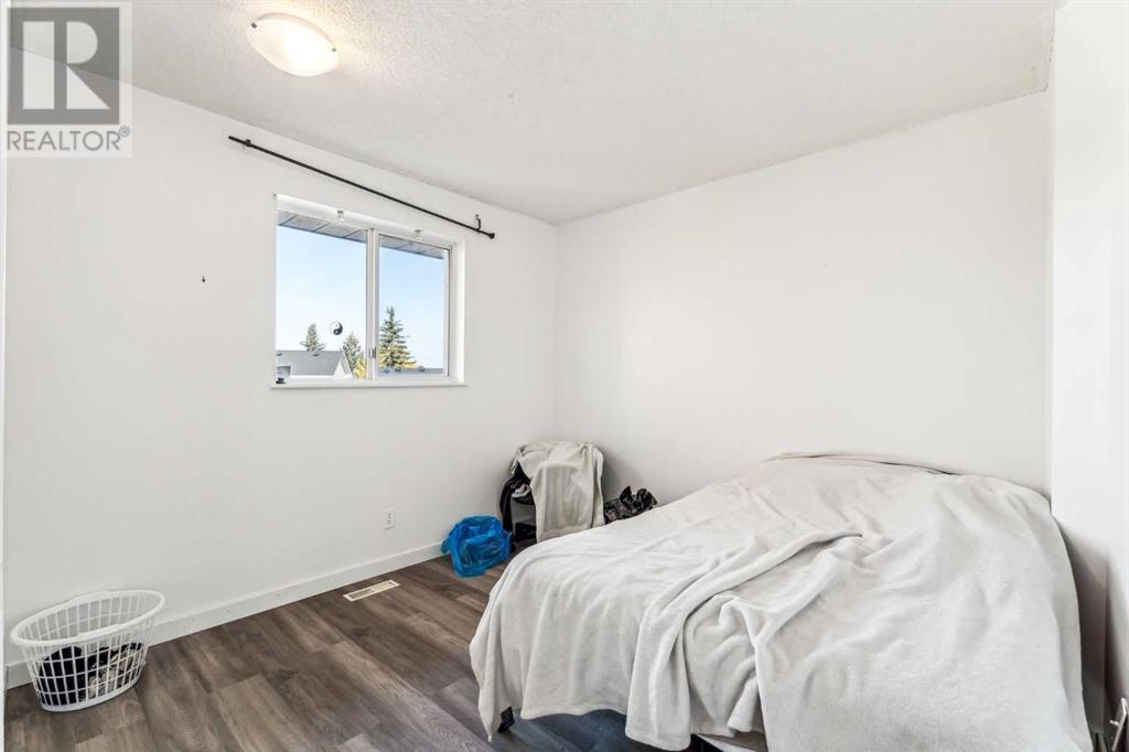 Single Family House for Sale in  Martinwood Mews NE Martindale Calgary 