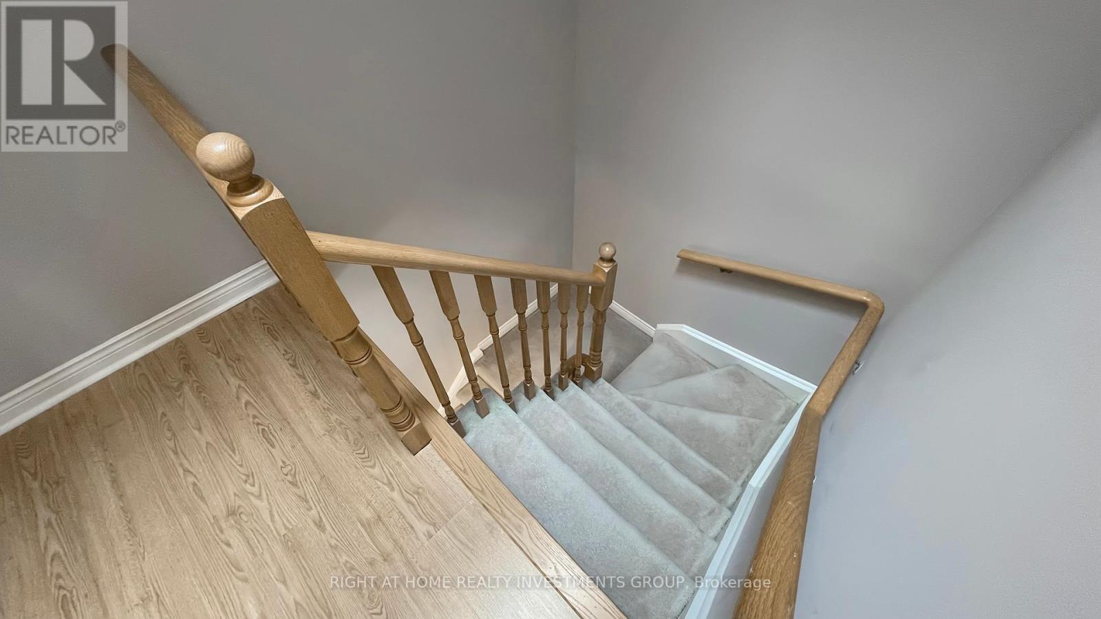 Photo 12 of 157 18 Clark Avenue W, Vaughan ON
