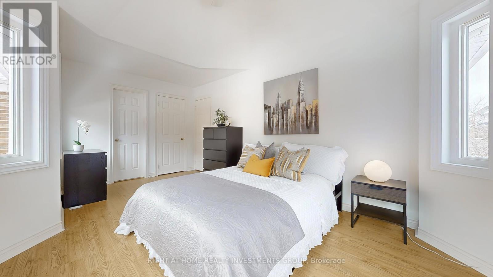Photo 15 of 157 18 Clark Avenue W, Vaughan ON
