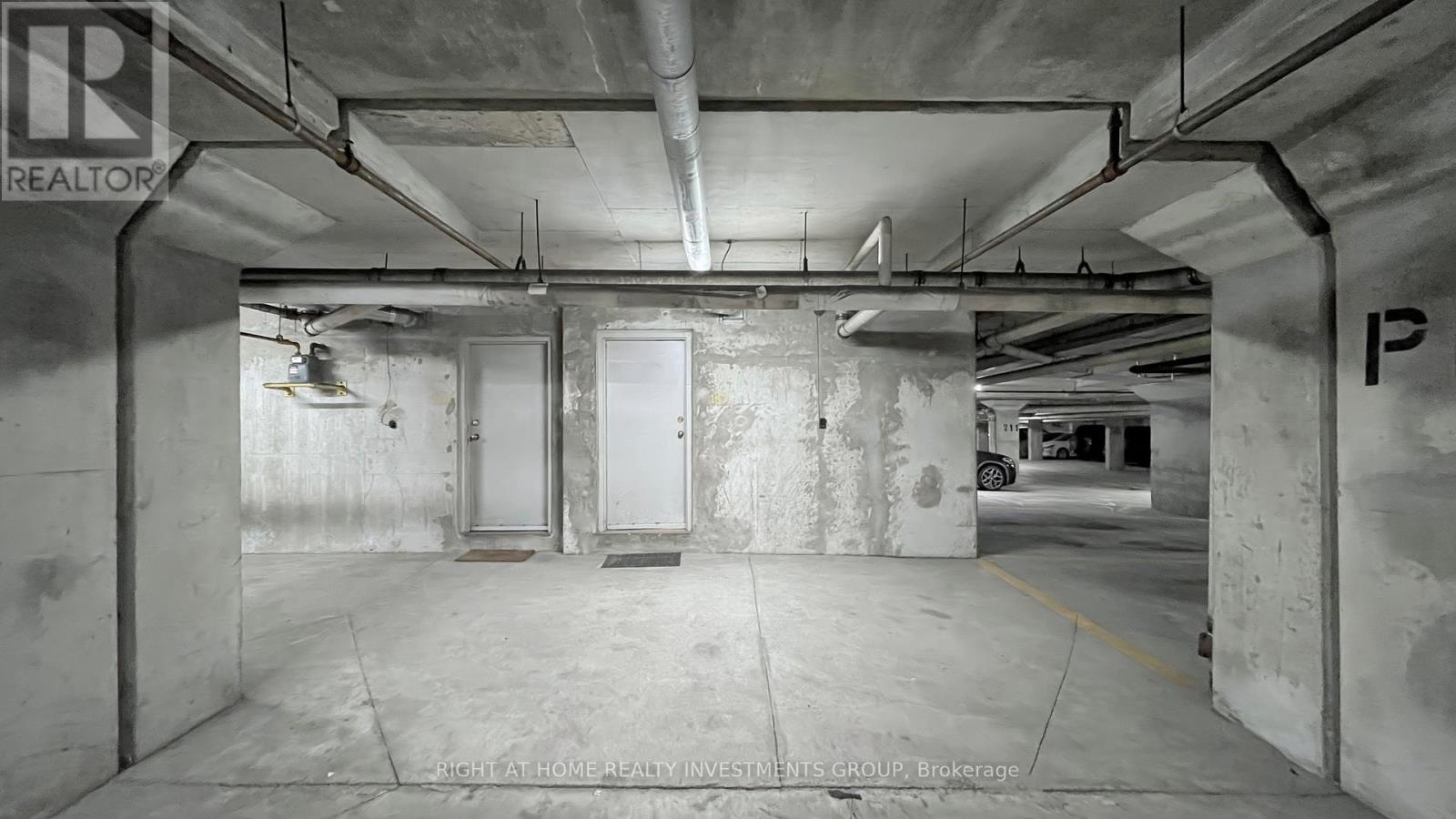 Photo 23 of 157 18 Clark Avenue W, Vaughan ON