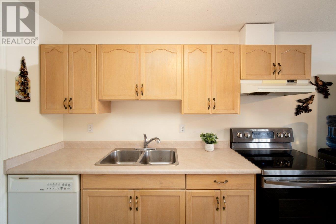 2401 12th Street N Street N Unit# 20, Cranbrook