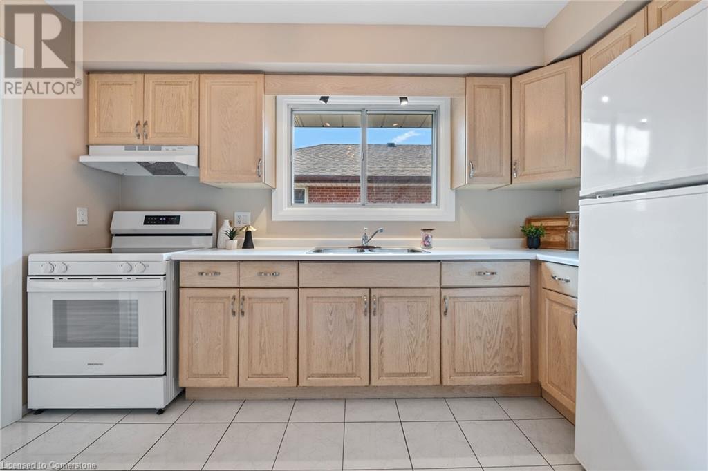 Photo 16 of 131 Sanatorium Road, Hamilton ON