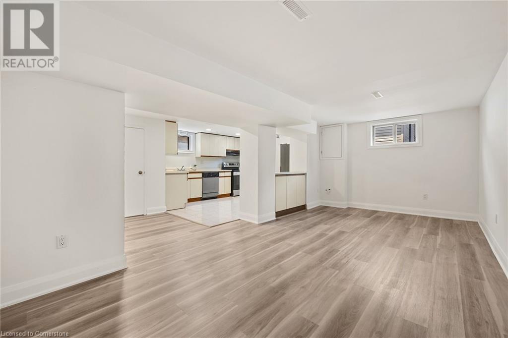 Photo 30 of 131 Sanatorium Road, Hamilton ON