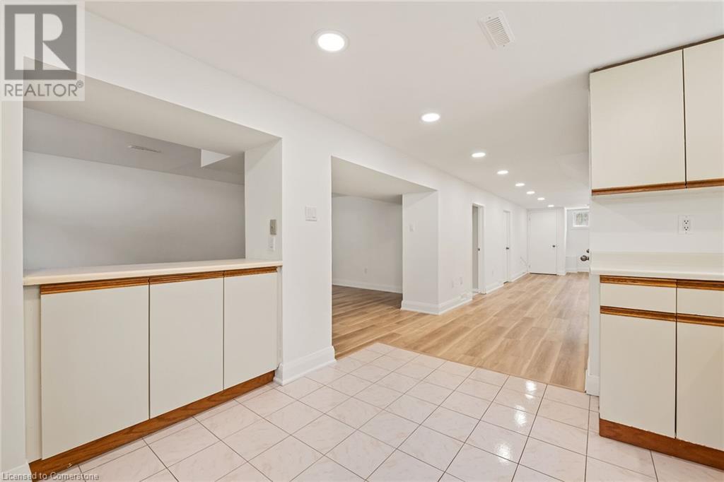 Photo 25 of 131 Sanatorium Road, Hamilton ON