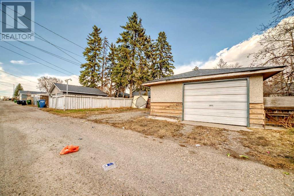 Single Family House Bungalow for Sale in   Street SE Southview Calgary 