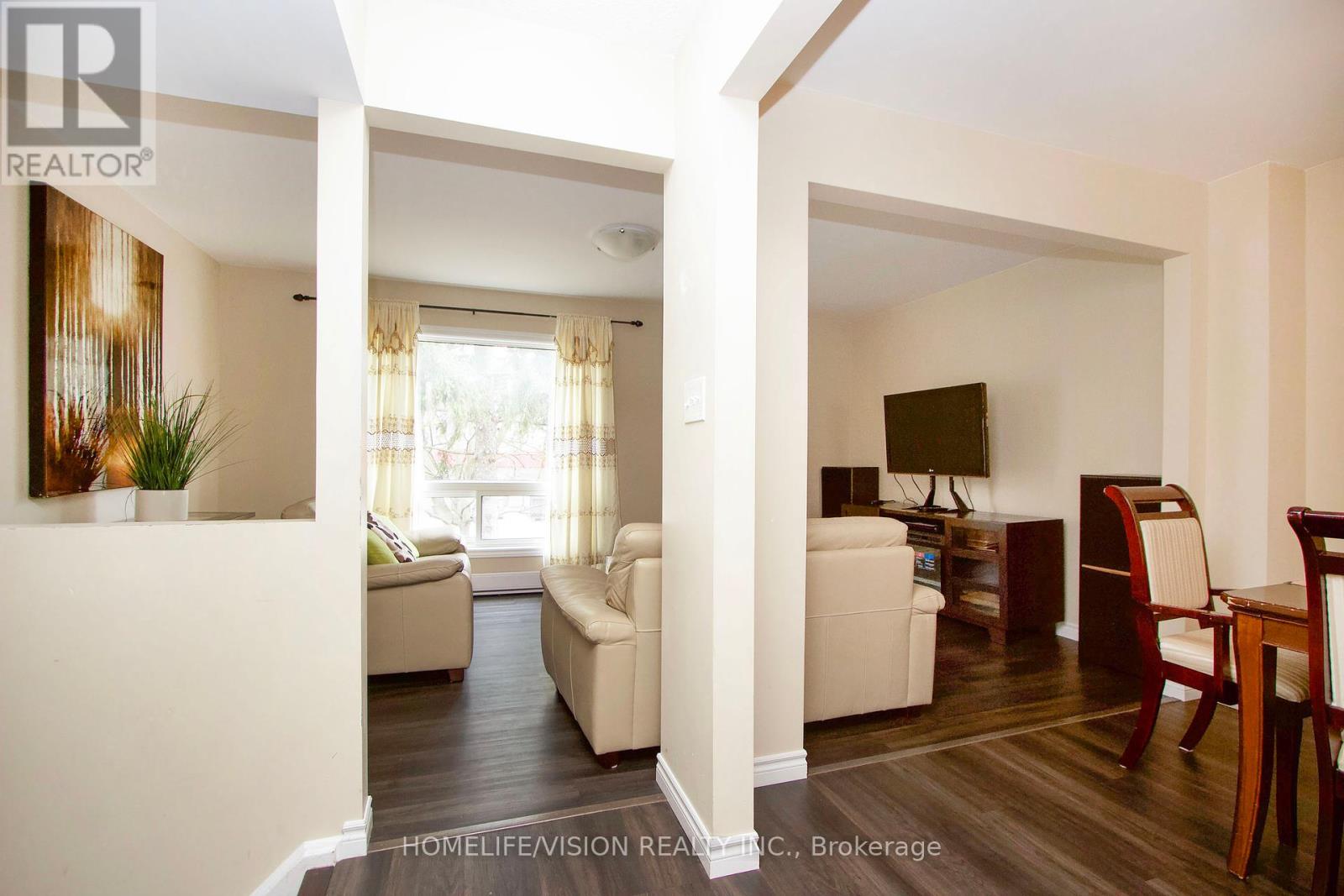 Photo 9 of 39 221 Ormond Drive, Oshawa ON