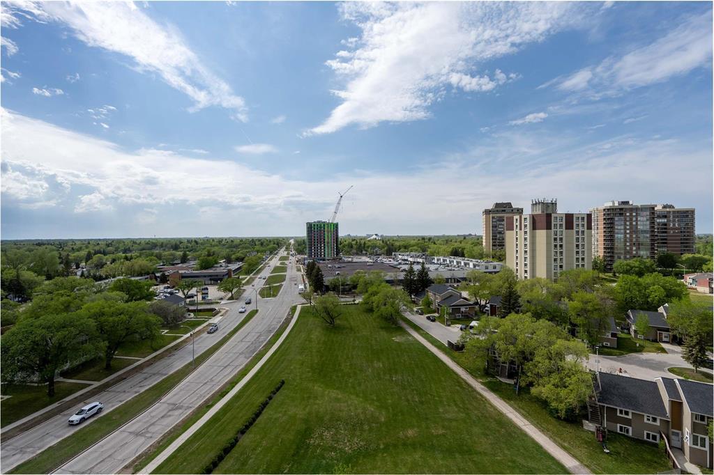 Photo 20 of 12 F 1975 Corydon Avenue, Winnipeg MB