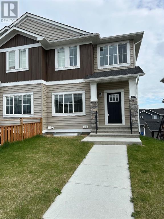 186 River Heights Drive, Cochrane