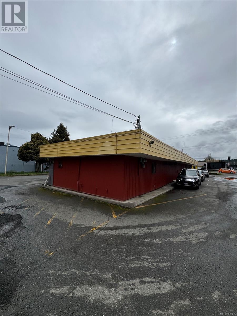  487 Island Highway East, Parksville