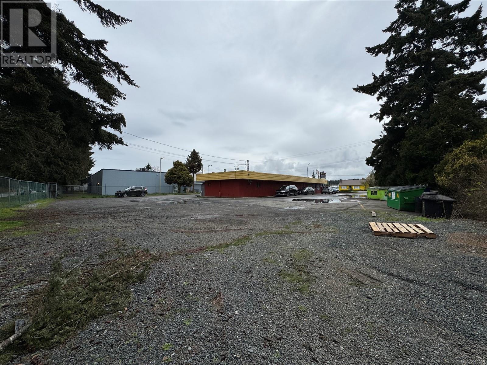  487 Island Highway East, Parksville