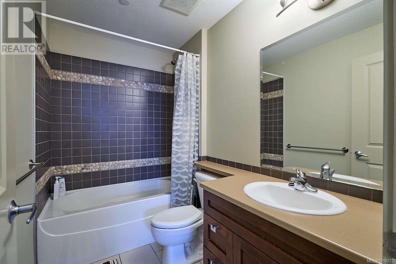 314 6310 McRobb Ave, Nanaimo