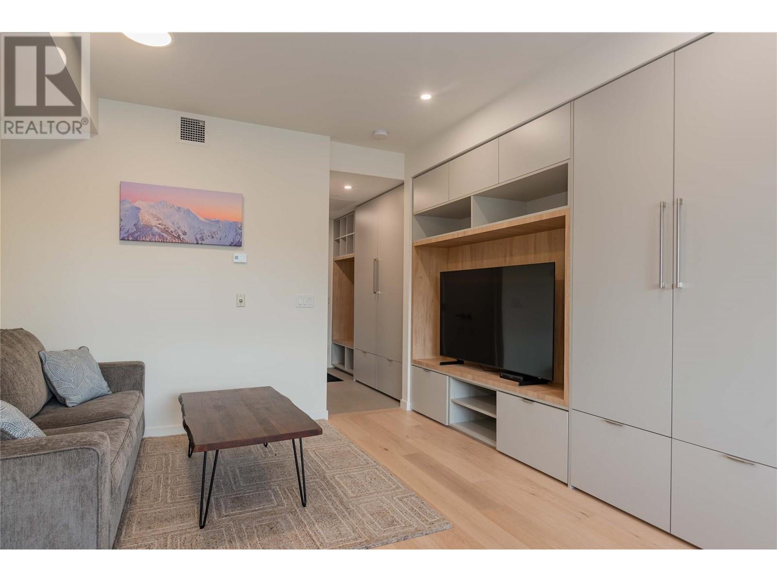 4280 Red Mountain Road Unit# 115, Rossland