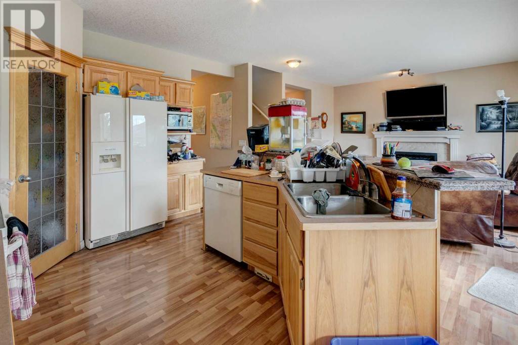 6 Bow Ridge Close, Cochrane