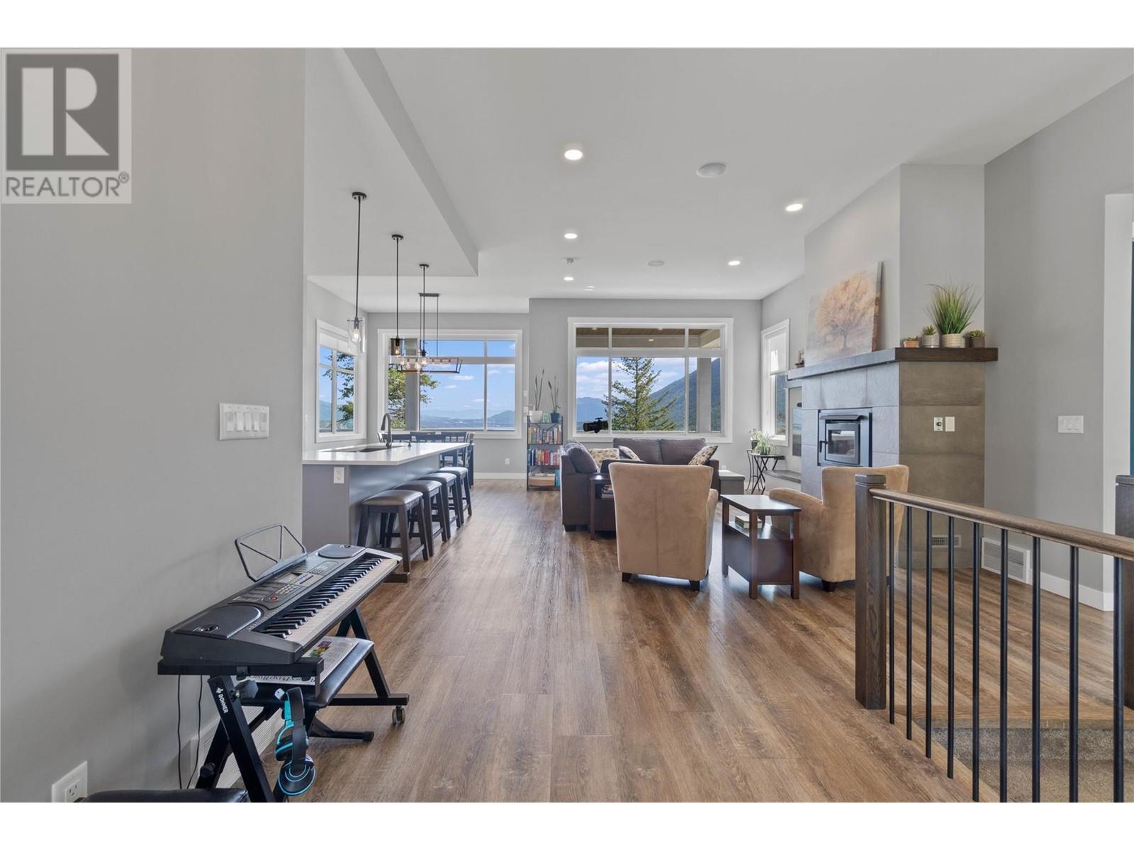  1750 Recline Ridge Road, Tappen
