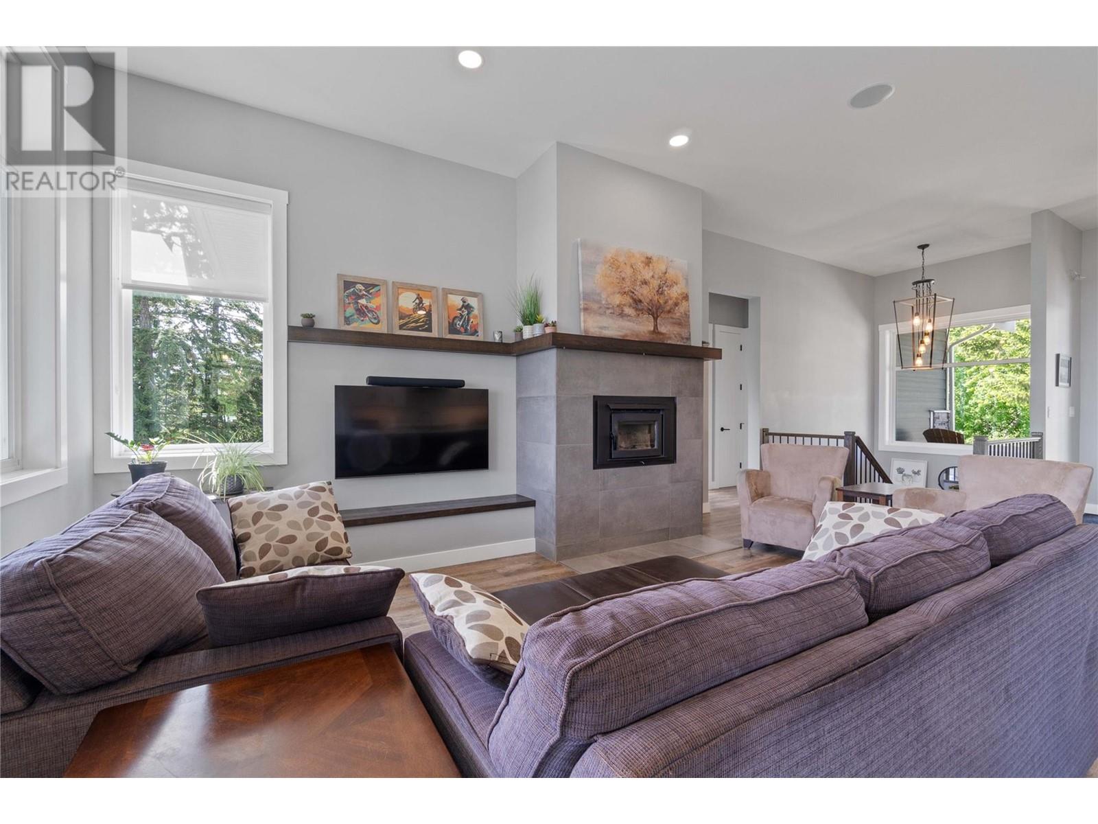  1750 Recline Ridge Road, Tappen
