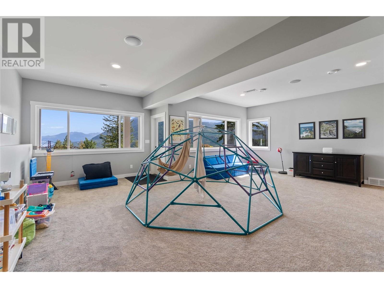  1750 Recline Ridge Road, Tappen