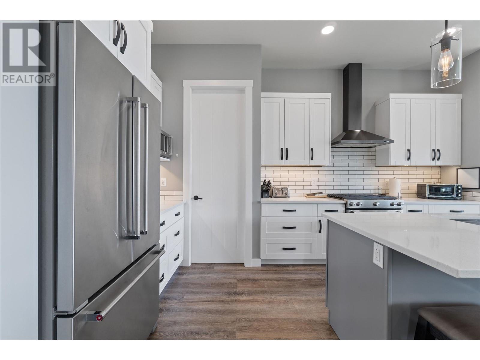  1750 Recline Ridge Road, Tappen