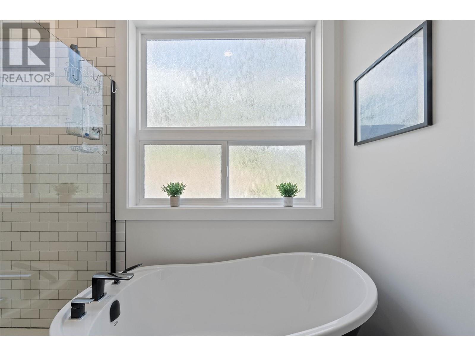 Photo 23 of 1750 Recline Ridge Road, Tappen BC