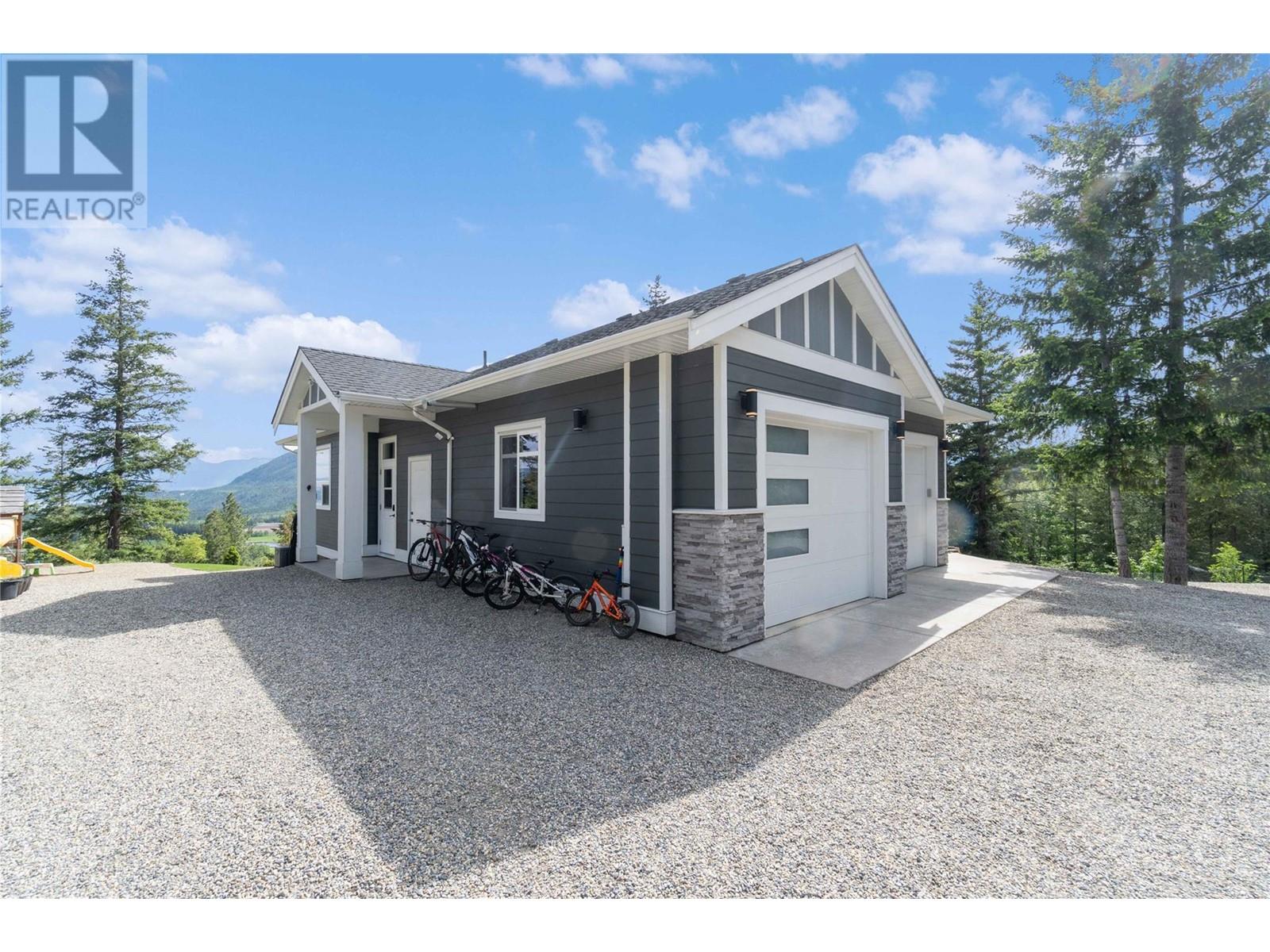 Photo 85 of 1750 Recline Ridge Road, Tappen BC