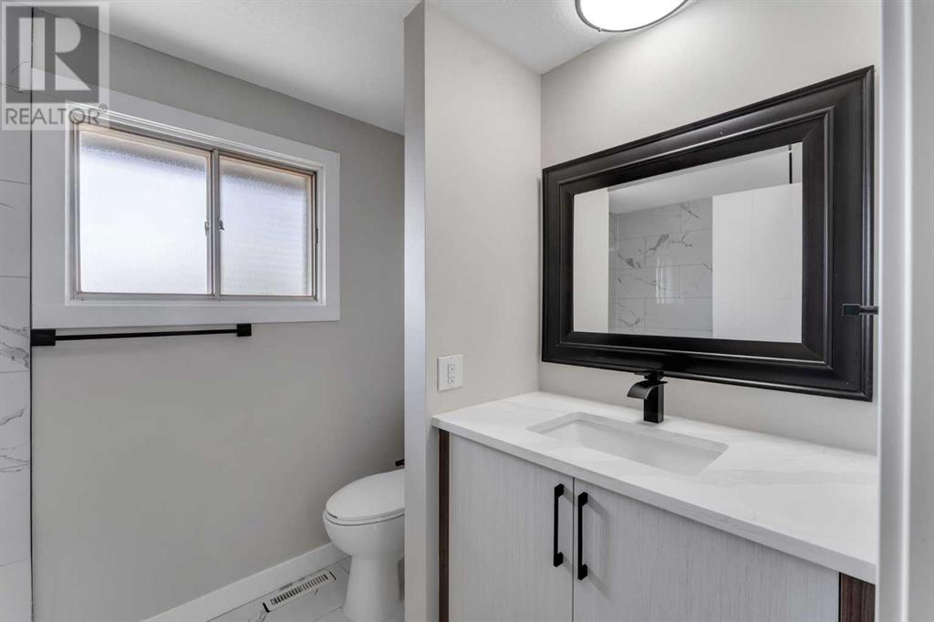 Single Family House for Sale in  Doverville Crescent SE Dover Calgary 