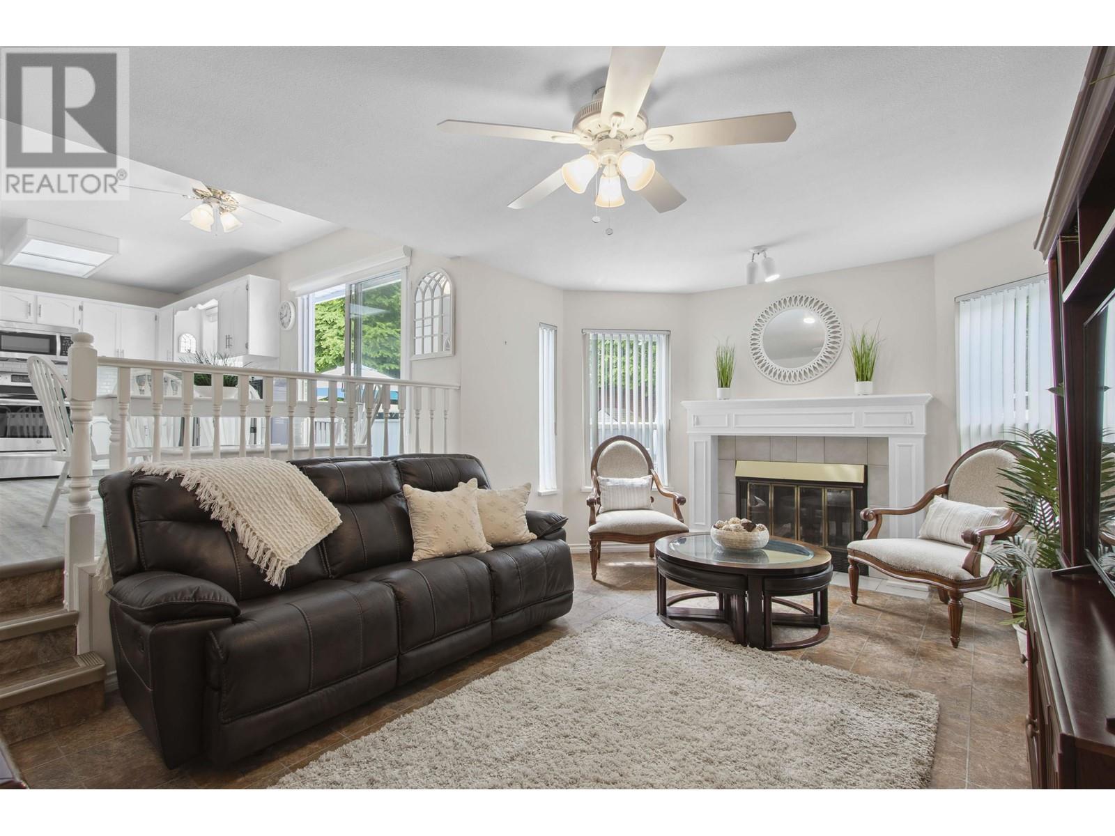 19595 SOMERSET DRIVE, Pitt Meadows