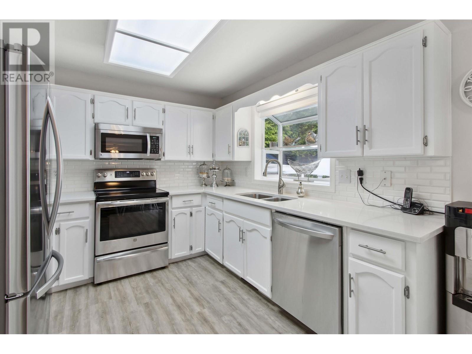 19595 SOMERSET DRIVE, Pitt Meadows